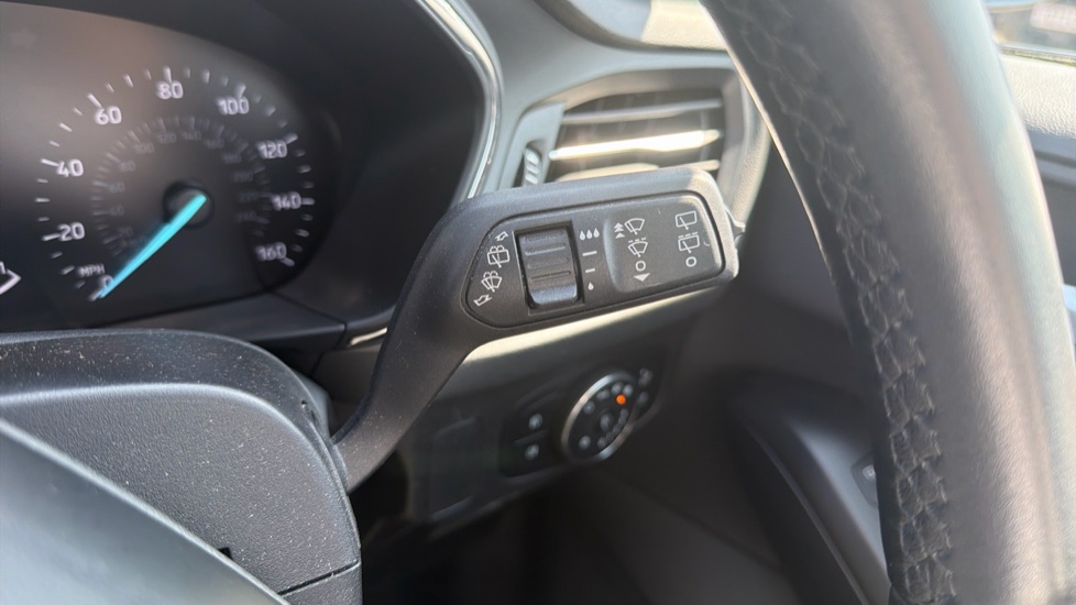 Ford Focus 1.0 EcoBoost 125 Titanium 5dr Auto Petrol Hatchback - Image 35