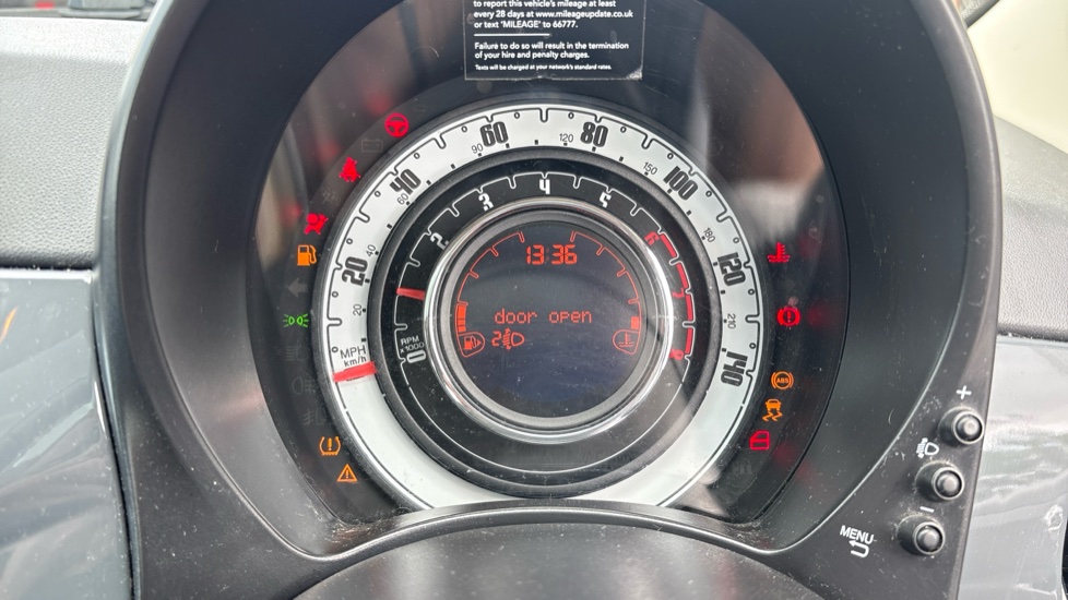 Fiat 500 1.2 Lounge 3dr Petrol Hatchback - Image 18