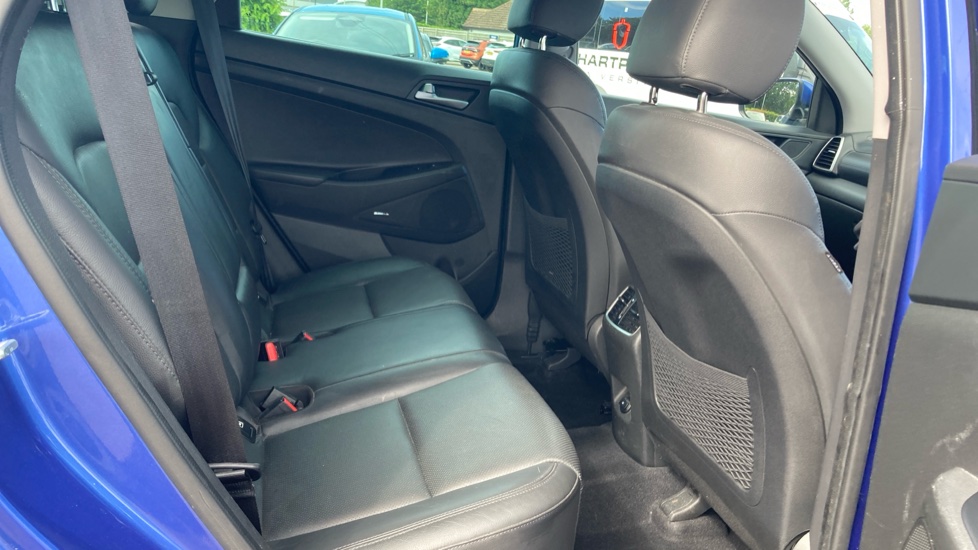 Hyundai TUCSON 1.6 TGDi 177 Premium 5dr 2WD Petrol Estate - Image 16