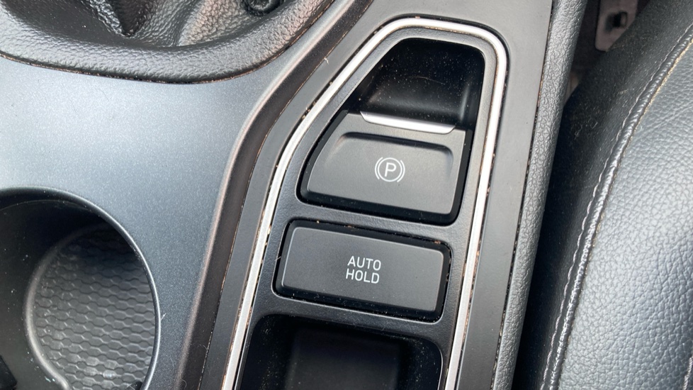 Hyundai TUCSON 1.6 TGDi 177 Premium 5dr 2WD Petrol Estate - Image 30