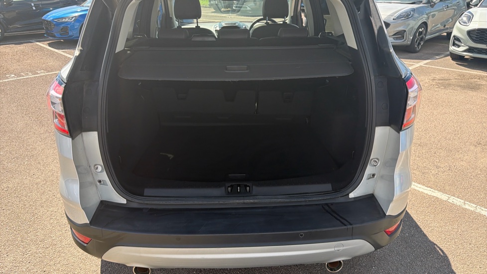 Ford Kuga 2.0 TDCi Titanium X Edition 5dr 2WD Diesel Estate - Image 4