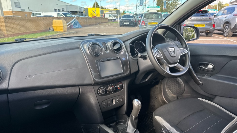 Dacia Sandero Stepway 0.9 TCe Laureate 5dr Petrol Hatchback - Image 9