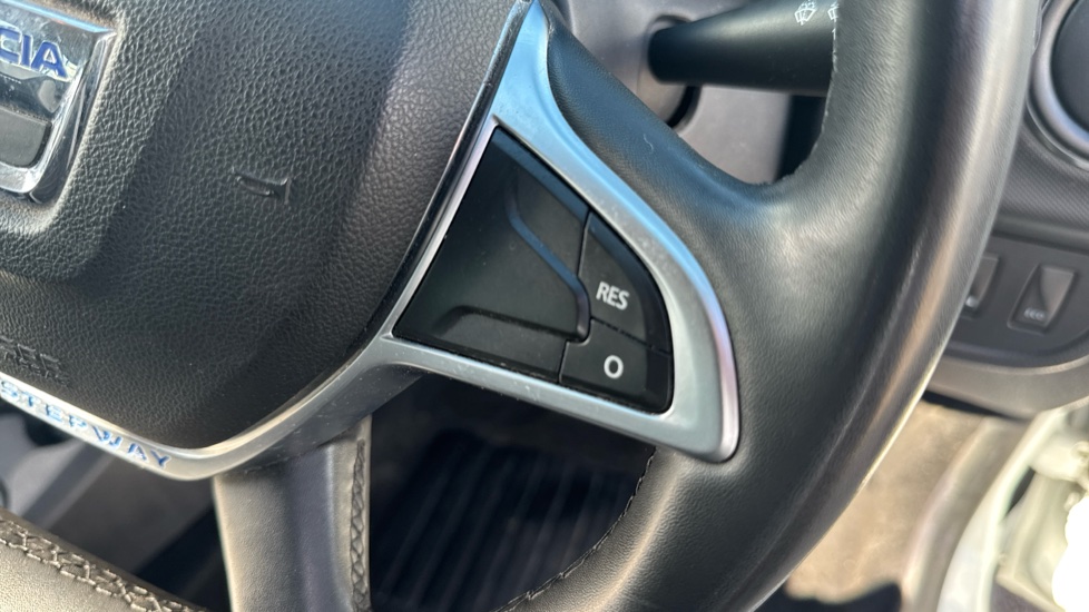 Dacia Sandero Stepway 0.9 TCe Laureate 5dr Petrol Hatchback - Image 25