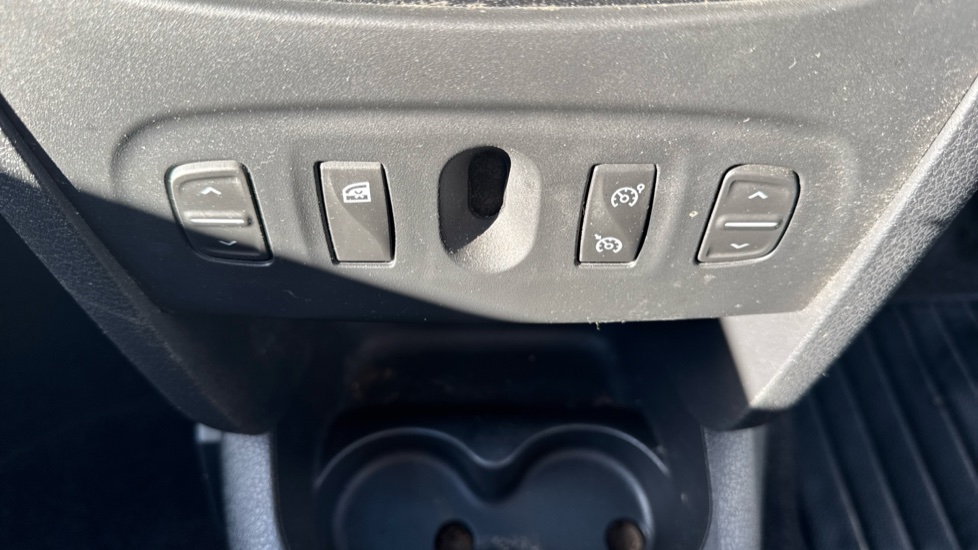 Dacia Sandero Stepway 0.9 TCe Laureate 5dr Petrol Hatchback - Image 27