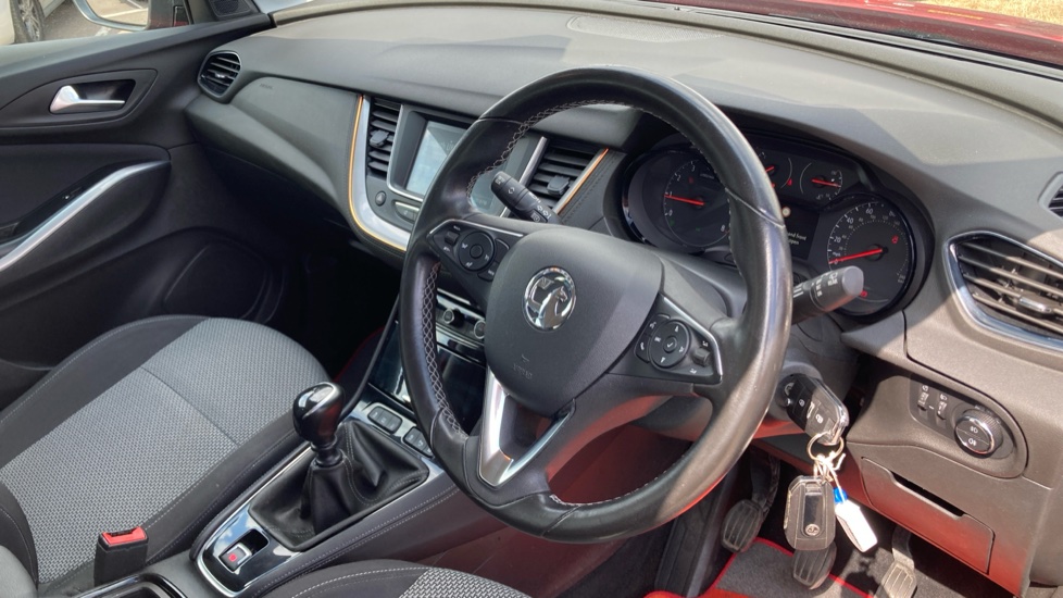 Vauxhall Grandland X 1.2 Turbo SE 5dr Petrol Hatchback - Image 11