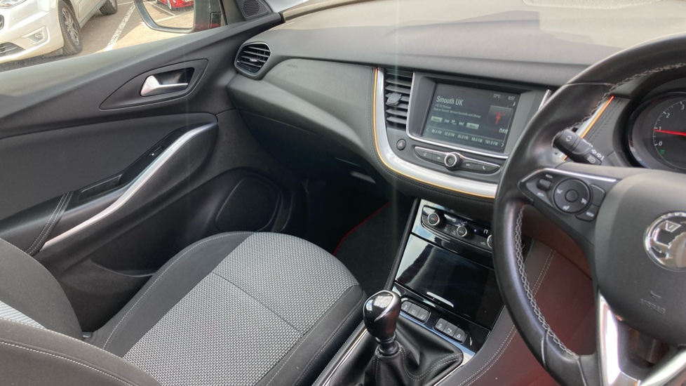 Vauxhall Grandland X 1.2 Turbo SE 5dr Petrol Hatchback - Image 14