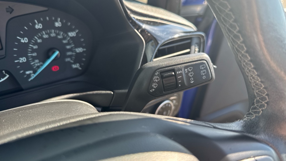 Ford Fiesta 1.0 EcoBoost Zetec 3dr Petrol Hatchback - Image 24