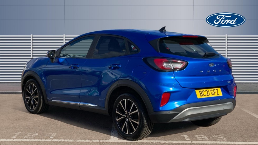 Ford Puma 1.0 EcoBoost Hybrid mHEV Titanium 5dr Petrol Hatchback - Image 2
