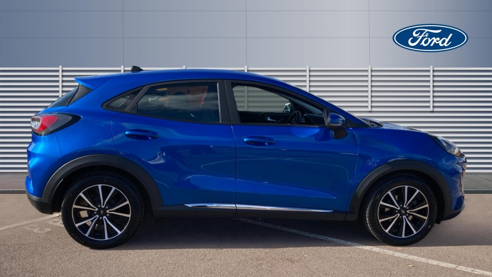 Ford Puma 1.0 EcoBoost Hybrid mHEV Titanium 5dr Petrol Hatchback - Image 5
