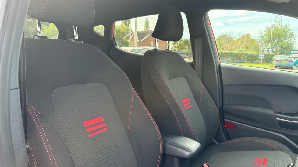 Ford Fiesta 1.0 EcoBoost ST-Line 5dr Petrol Hatchback - Image 36