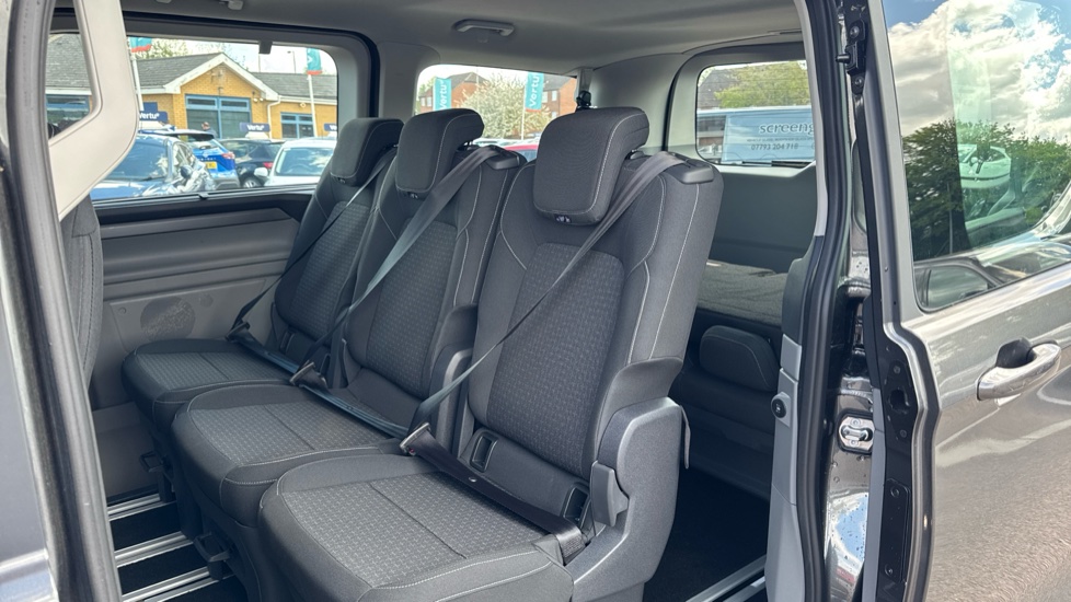 Ford Tourneo Custom 320 L1 Diesel Fwd 2.0 EcoBlue 136ps H1 Zetec 8 seater Auto - Image 16