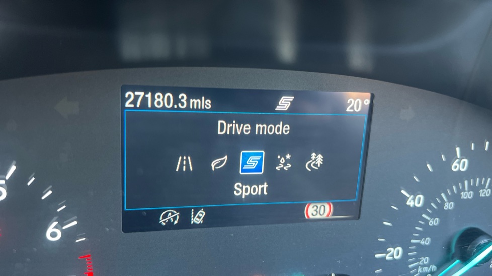 Ford Puma 1.0 EcoBoost Hybrid mHEV Titanium 5dr Petrol Hatchback - Image 29