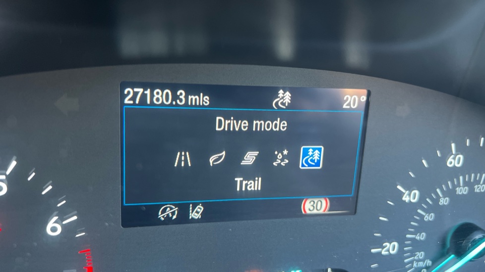 Ford Puma 1.0 EcoBoost Hybrid mHEV Titanium 5dr Petrol Hatchback - Image 31
