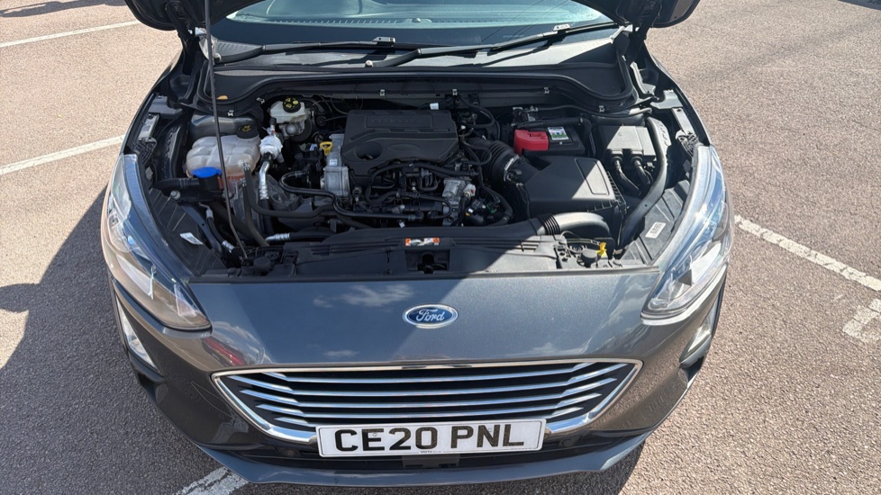 Ford Focus 1.0 EcoBoost 125 Titanium 5dr Petrol Hatchback - Image 8