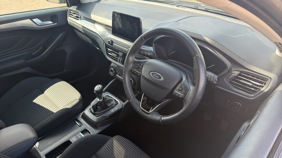 Ford Focus 1.0 EcoBoost 125 Titanium 5dr Petrol Hatchback - Image 11