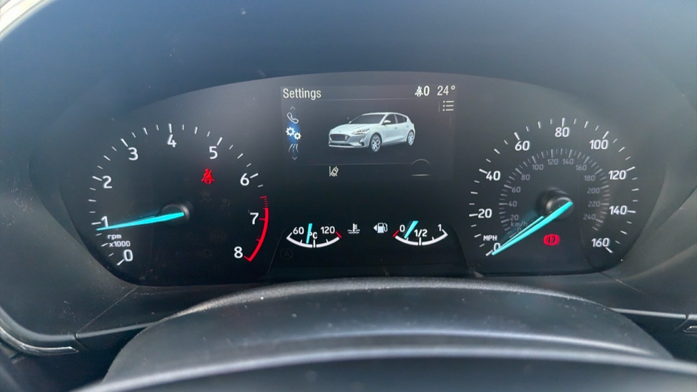 Ford Focus 1.0 EcoBoost 125 Titanium 5dr Petrol Hatchback - Image 18