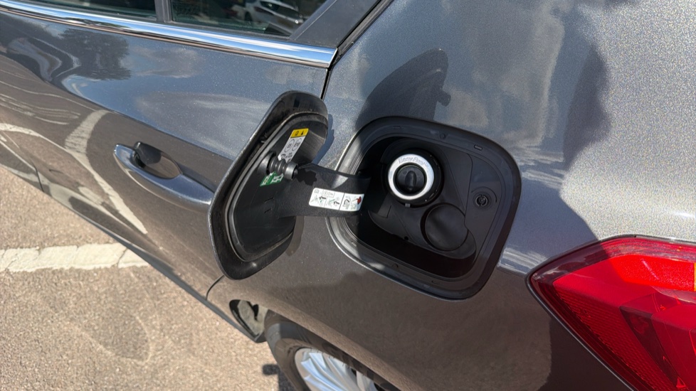 Ford Focus 1.0 EcoBoost 125 Titanium 5dr Petrol Hatchback - Image 23