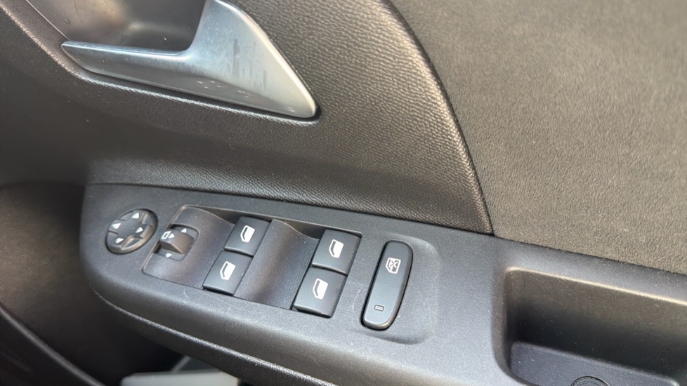 Vauxhall Corsa 1.2 Turbo Ultimate 5dr Petrol Hatchback - Image 33