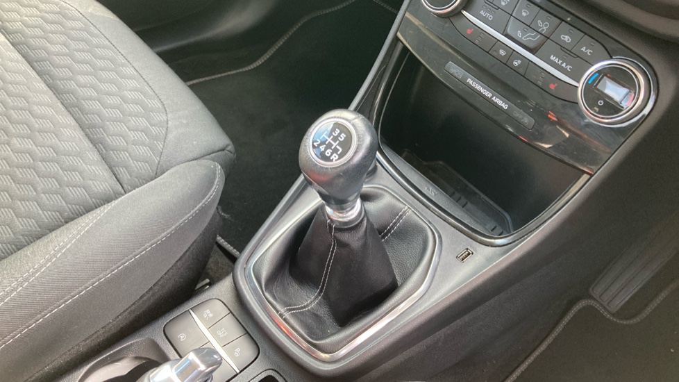 Ford Puma 1.0 EcoBoost Hybrid mHEV Titanium First Ed 5dr Petrol Hatchback - Image 13
