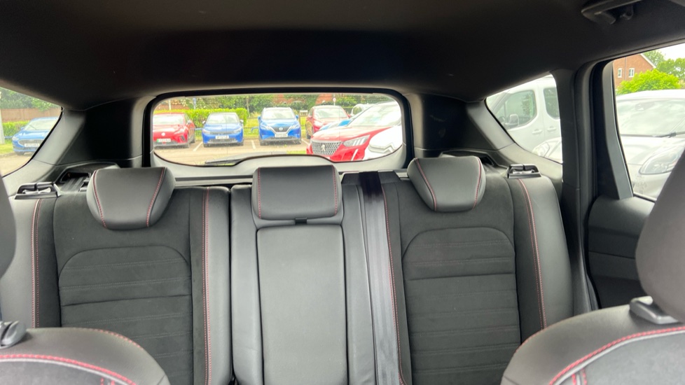 Ford Kuga 2.0 TDCi ST-Line 5dr 2WD Diesel Estate - Image 15