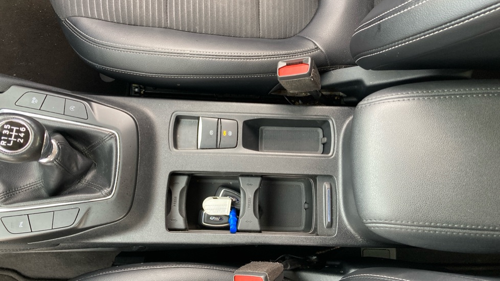 Ford Kuga 1.5 EcoBoost 150 Titanium Edition 5dr Petrol Estate - Image 28