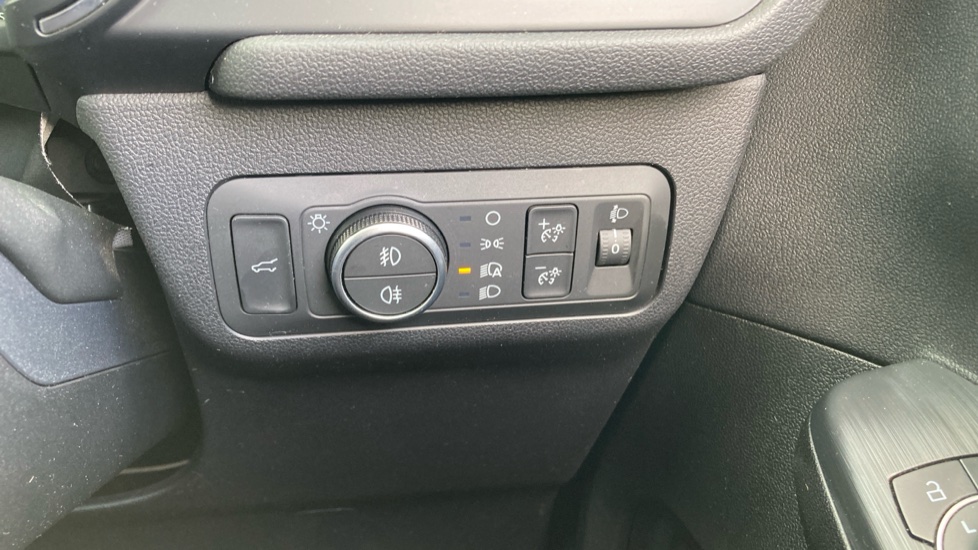 Ford Kuga 1.5 EcoBoost 150 Titanium Edition 5dr Petrol Estate - Image 40