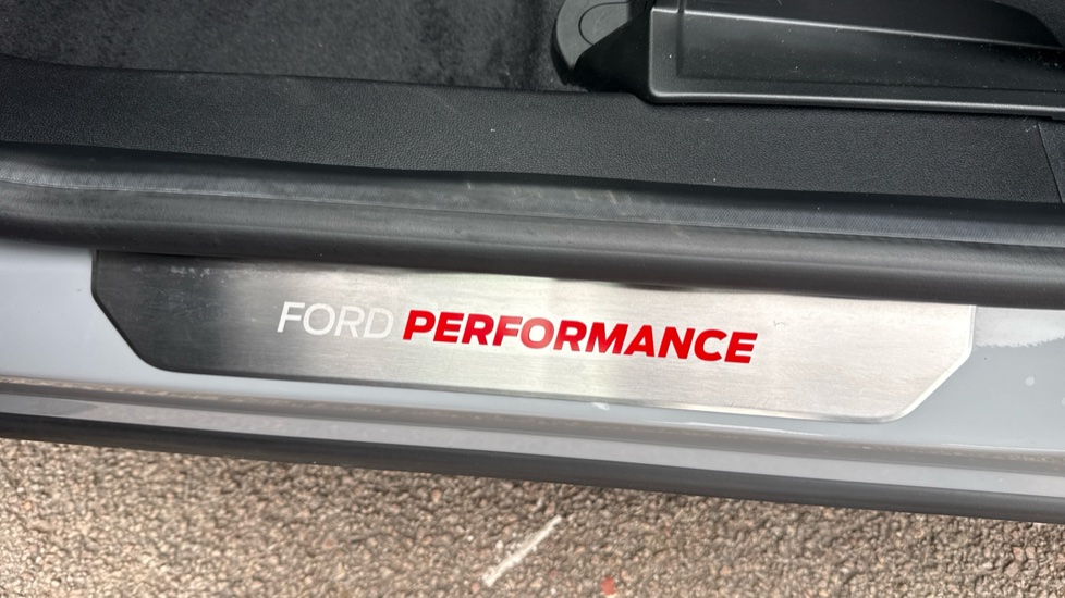 Ford Puma ST 1.5 EcoBoost ST 5dr Petrol Hatchback - Image 28