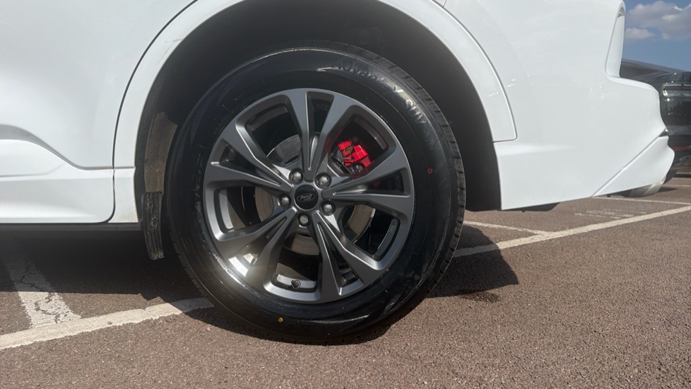 Ford Kuga 1.5 EcoBoost 150 ST-Line Edition 5dr Petrol Estate - Image 7