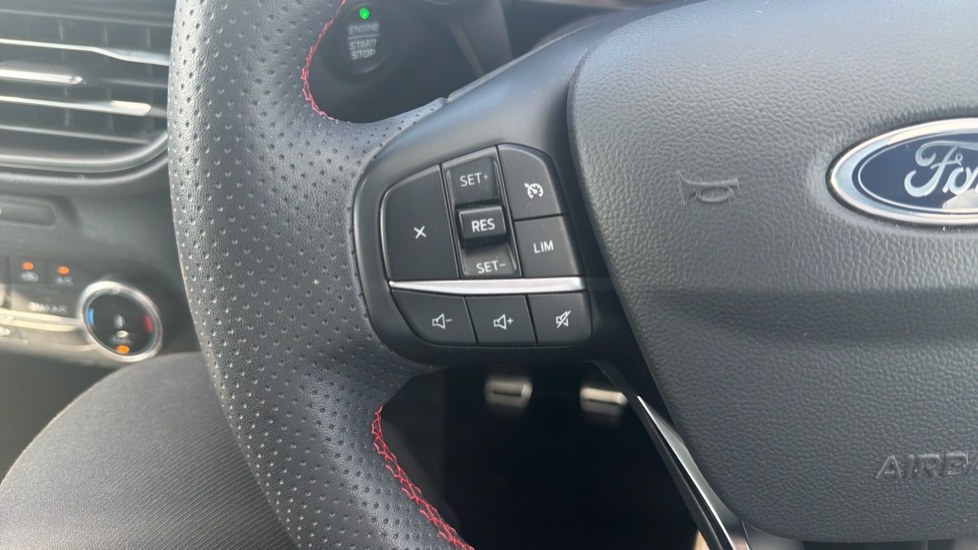 Ford Kuga 1.5 EcoBoost 150 ST-Line Edition 5dr Petrol Estate - Image 35