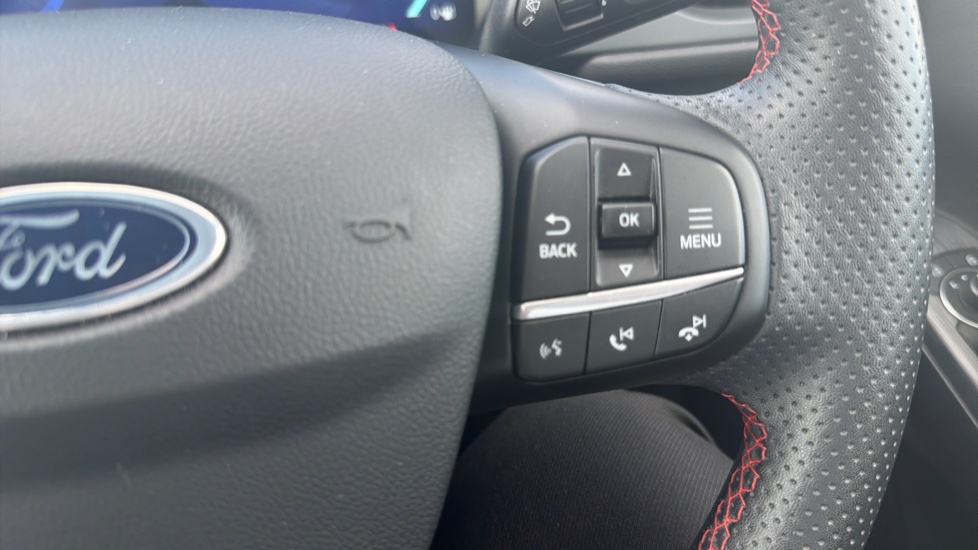 Ford Kuga 1.5 EcoBoost 150 ST-Line Edition 5dr Petrol Estate - Image 36