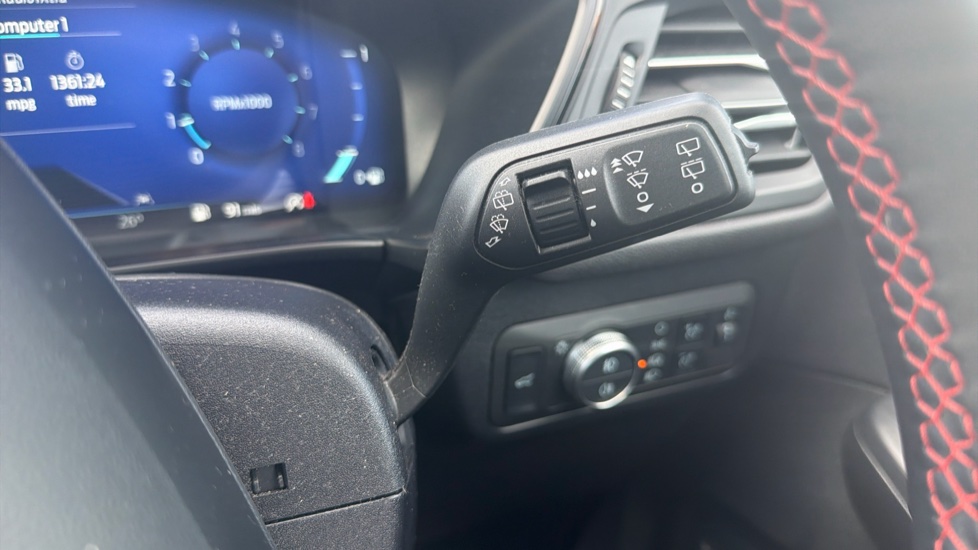 Ford Kuga 1.5 EcoBoost 150 ST-Line Edition 5dr Petrol Estate - Image 37