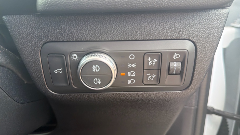 Ford Kuga 1.5 EcoBoost 150 ST-Line Edition 5dr Petrol Estate - Image 39