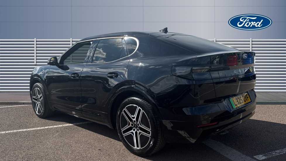 Ford Capri 210kW Premium 77kWh 5dr Auto Electric Estate - Image 2