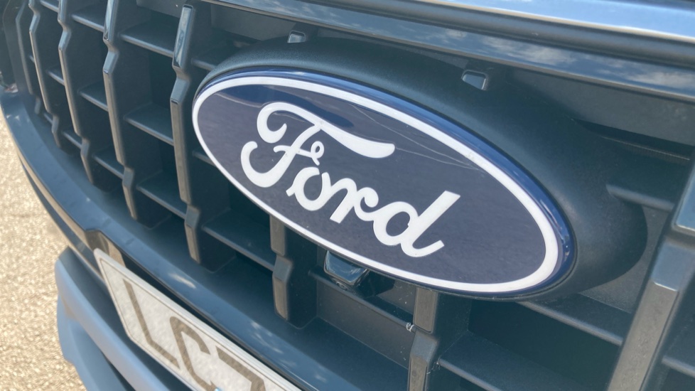 Ford Kuga 2.5 PHEV Active 5dr CVT Estate - Image 8