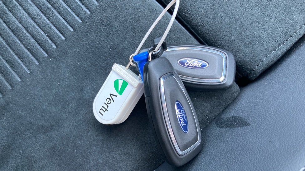 Ford Kuga 2.5 PHEV Active 5dr CVT Estate - Image 20
