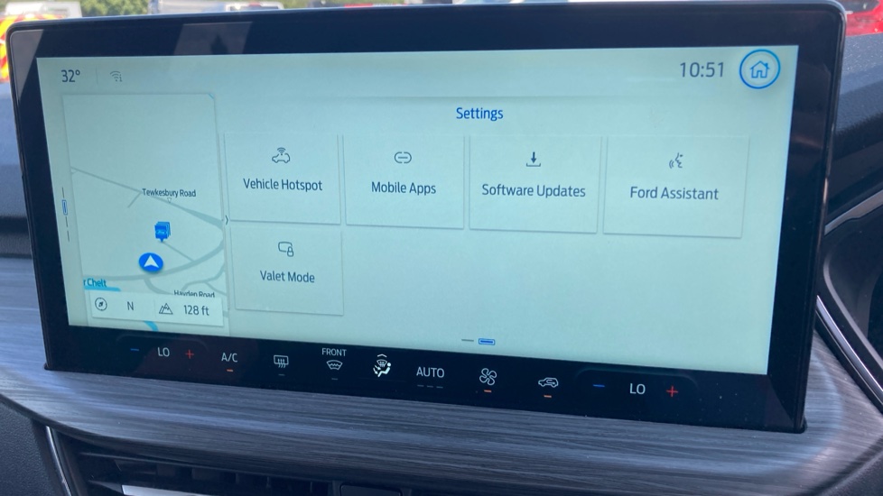 Ford Kuga 2.5 PHEV Active 5dr CVT Estate - Image 23