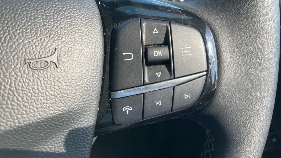 Ford Kuga 2.5 PHEV Active 5dr CVT Estate - Image 27