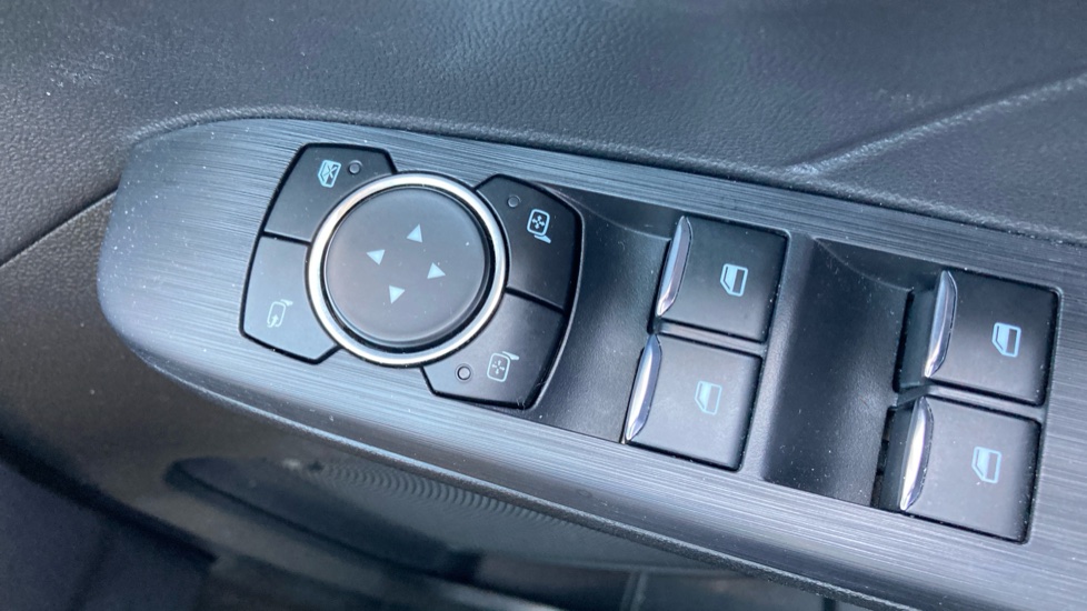 Ford Kuga 2.5 PHEV Active 5dr CVT Estate - Image 29