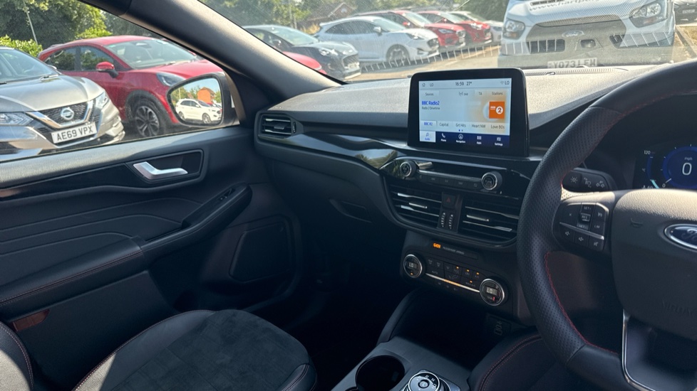 Ford Kuga 2.5 FHEV ST-Line Edition 5dr CVT Hybrid Estate - Image 14