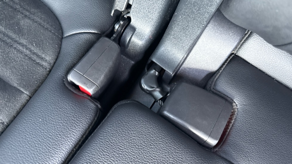 Ford Kuga 2.5 FHEV ST-Line Edition 5dr CVT Hybrid Estate - Image 17