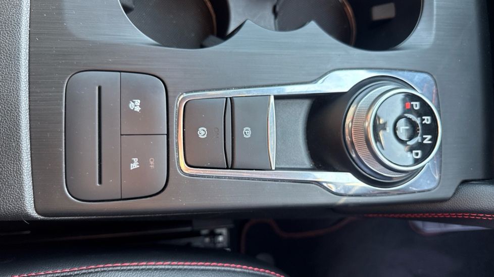 Ford Kuga 2.5 FHEV ST-Line Edition 5dr CVT Hybrid Estate - Image 38