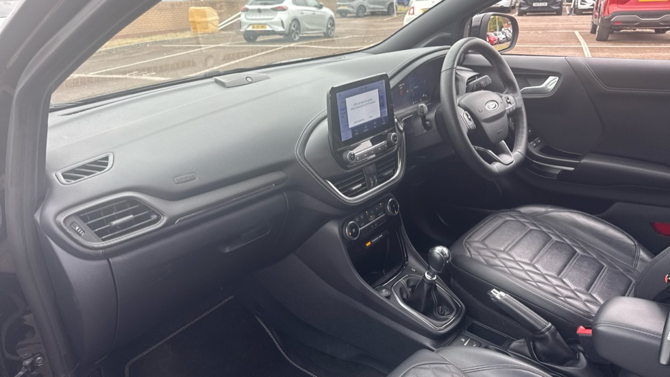 Ford Puma 1.0 EcoBoost Hybrid mHEV 155 ST-Line Vignale 5dr Petrol Hatchback - Image 9