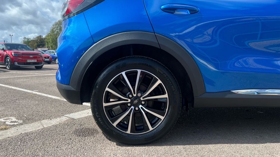 Ford Puma 1.0 EcoBoost Hybrid mHEV Titanium 5dr Petrol Hatchback - Image 7