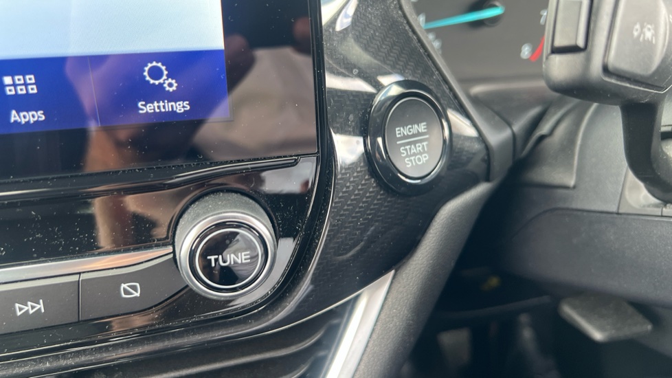Ford Puma 1.0 EcoBoost Hybrid mHEV Titanium 5dr Petrol Hatchback - Image 27