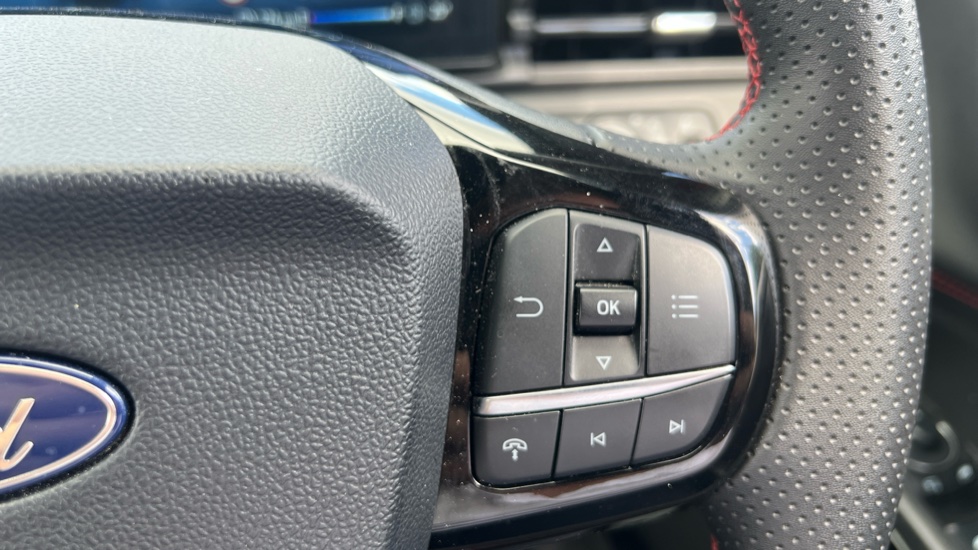 Ford Puma 1.0 EcoBoost Hybrid mHEV ST-Line X 5dr Petrol Hatchback - Image 22