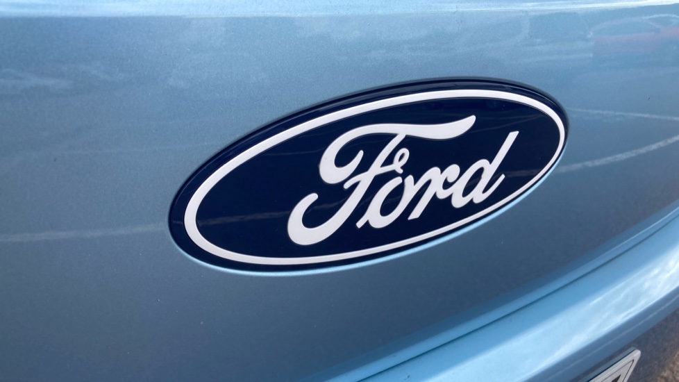 Ford Explorer 210kW Select 77kWh 5dr Auto Electric Estate - Image 8