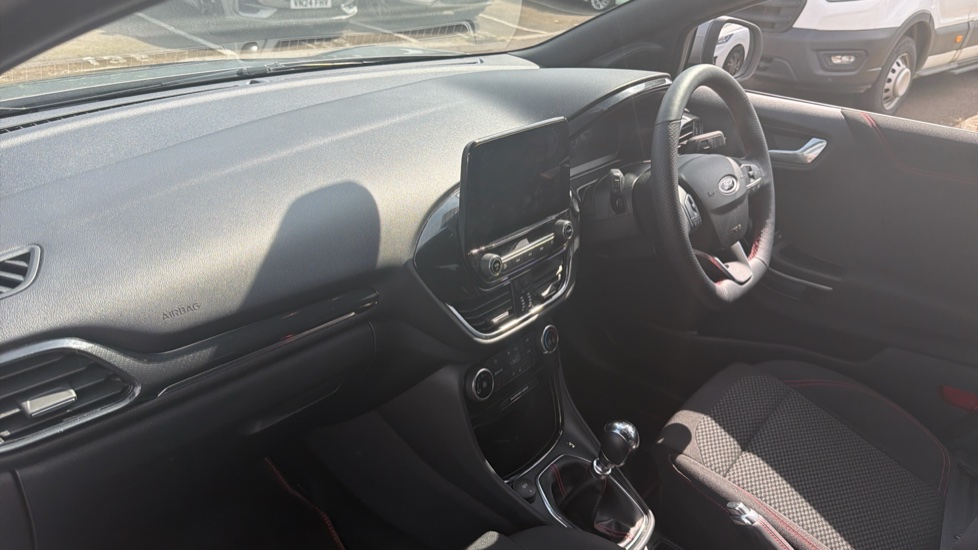 Ford Puma 1.0 EcoBoost Hybrid mHEV ST-Line 5dr Petrol Hatchback - Image 9