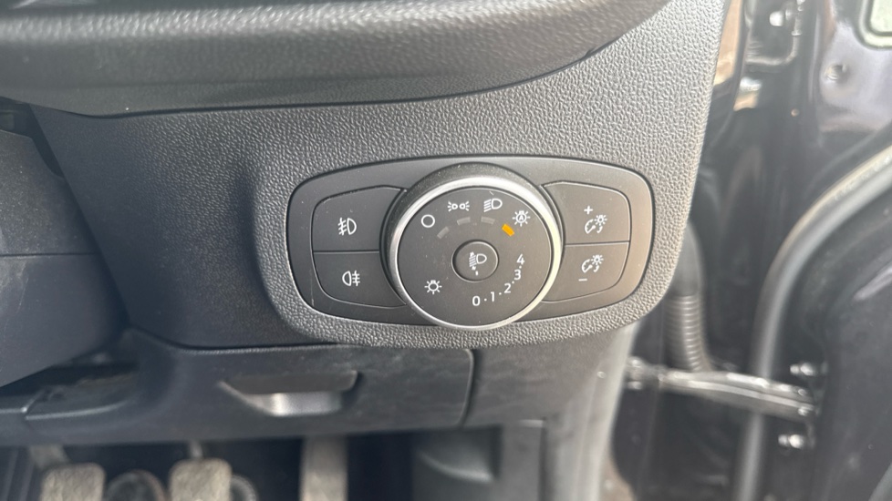 Ford Fiesta 1.0 EcoBoost Titanium 5dr Petrol Hatchback - Image 36