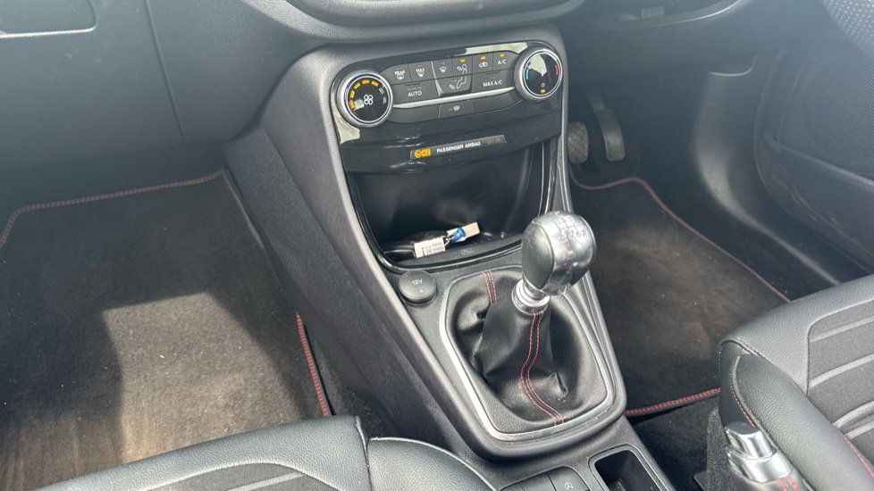 Ford Puma 1.0 EcoBoost Hybrid mHEV 155 ST-Line X 5dr Petrol Hatchback - Image 13
