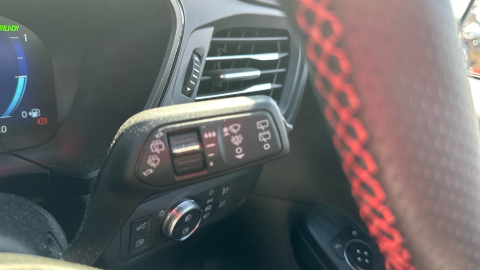 Ford Kuga 2.5 PHEV ST-Line X Edition 5dr CVT Estate - Image 27